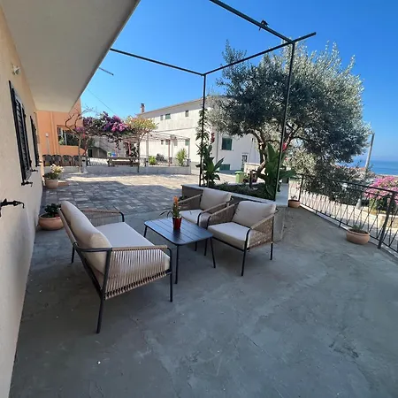 Apartment Kana Makarska
